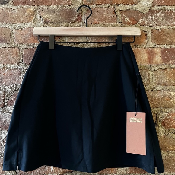 Brand new SKORT: Girlfriend Collective's Sport Skort - Picture 8 of 9